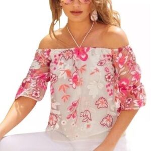 NWT Alexia Admor White Floral Embroidered Boho Style Peasant Top Size Medium